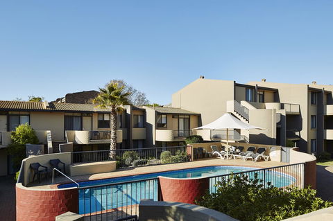 Manuka Park Serviced Apartments - New South Wales Tourism  23