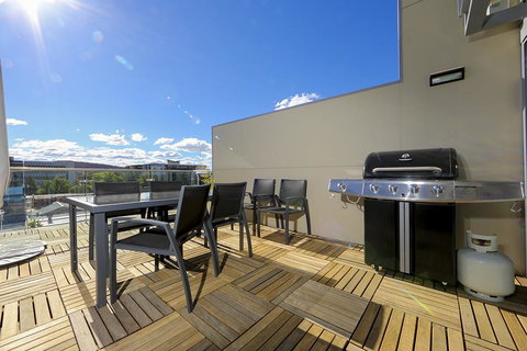 Mode 220 Braddon ACT - New South Wales Tourism  9