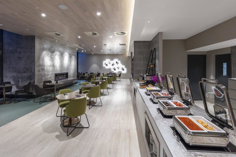 Deco Hotel Canberra - New South Wales Tourism  2