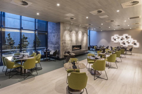 Deco Hotel Canberra - New South Wales Tourism  1