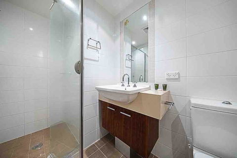 Spacious 1BR Stylish New Acton Apartment +Parking - New South Wales Tourism  17