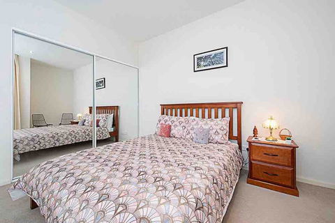 Spacious 1BR Stylish New Acton Apartment +Parking - New South Wales Tourism  21
