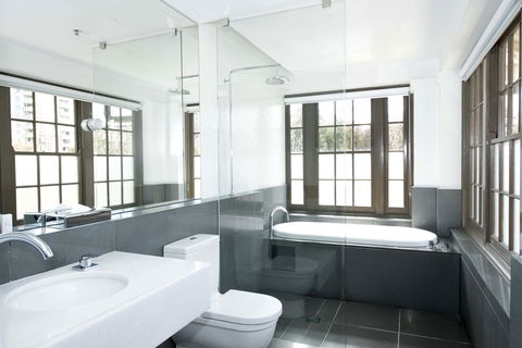 Peppers Gallery Hotel - New South Wales Tourism  17