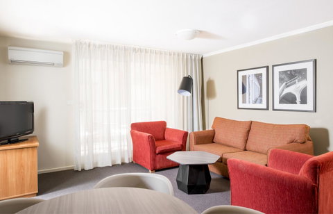 Mantra On Northbourne - New South Wales Tourism  15
