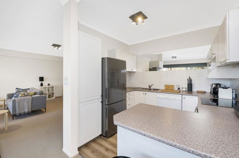 Accommodate Canberra - The Summit - New South Wales Tourism  14