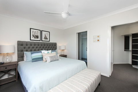 Mollymook Beachfront Penthouse 9 - New South Wales Tourism  11