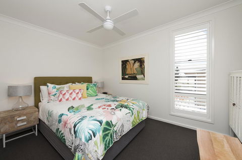 Mollymook Beachfront Penthouse 9 - New South Wales Tourism  2