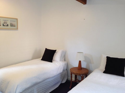 Beach Huts Middleton - New South Wales Tourism  3