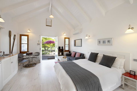 Beach Huts Middleton - New South Wales Tourism  31