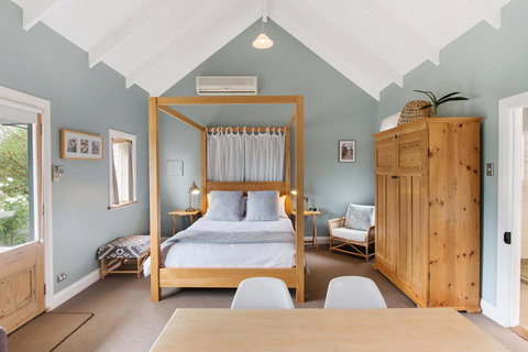 Beach Huts Middleton - New South Wales Tourism  44