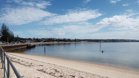 Crystal Blue Apartment - New South Wales Tourism  19