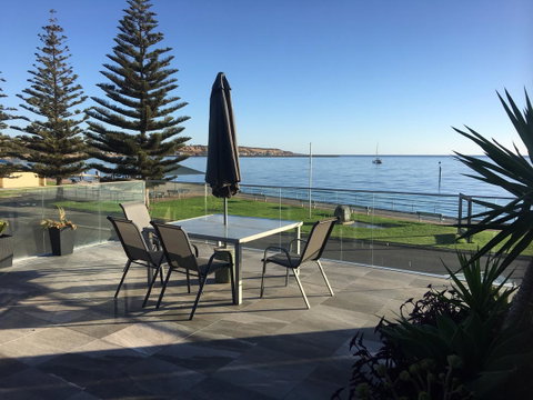 Crystal Blue Apartment - New South Wales Tourism  0