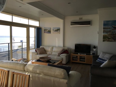 Crystal Blue Apartment - New South Wales Tourism  36