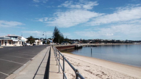 Crystal Blue Apartment - New South Wales Tourism  20