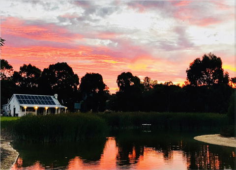 The Lake House Retreat - New South Wales Tourism  15