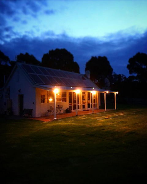The Lake House Retreat - New South Wales Tourism  23