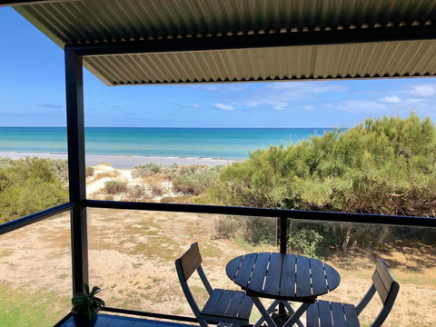 Blissful Beachfront Beachouse - New South Wales Tourism  16