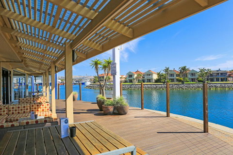 Marina Hotel - New South Wales Tourism  38