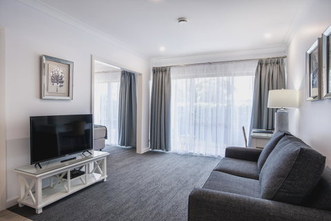 Marina Hotel - New South Wales Tourism  24