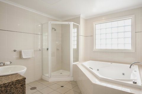 Marina Hotel - New South Wales Tourism  2