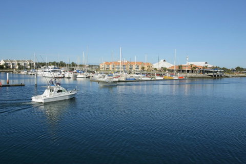 Marina Hotel - New South Wales Tourism  39