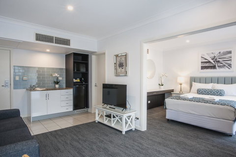 Marina Hotel - New South Wales Tourism  26