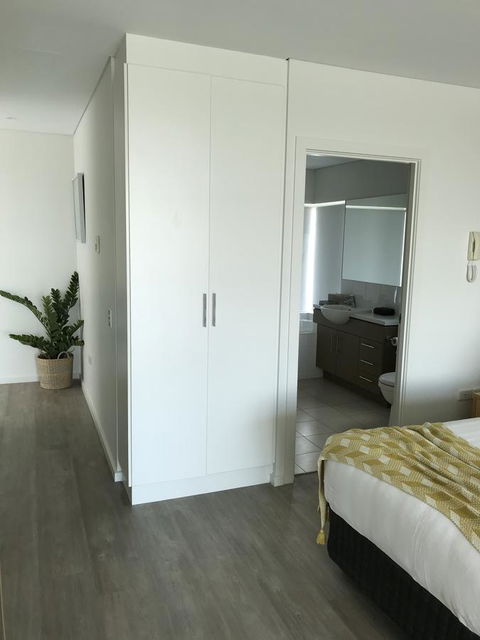 Ocean View Luxury Apartment & Suite - New South Wales Tourism  10