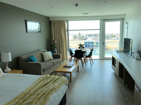 Ocean View Luxury Apartment & Suite - New South Wales Tourism  24