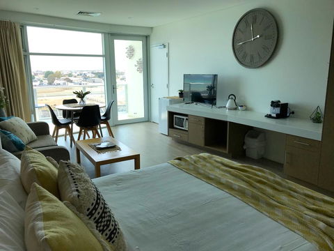 Ocean View Luxury Apartment & Suite - New South Wales Tourism  13