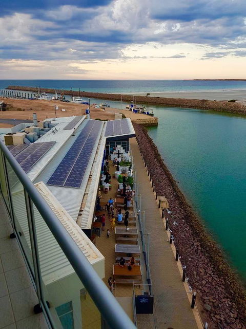 Ocean View Luxury Apartment & Suite - New South Wales Tourism  35
