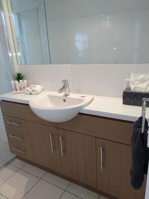 Wallaroo Marina Executive Apartments - New South Wales Tourism  7