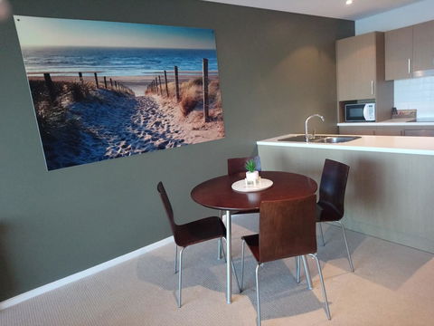Wallaroo Marina Executive Apartments - New South Wales Tourism  12