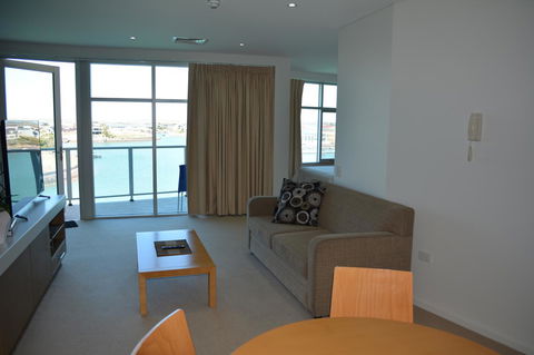 Wallaroo Marina Luxury Apartment - New South Wales Tourism  26