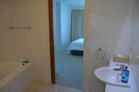 Wallaroo Marina Luxury Apartment - New South Wales Tourism  20