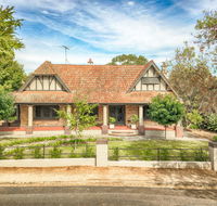 The Tudor House - New South Wales Tourism 