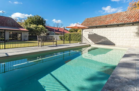 The Tudor House - New South Wales Tourism  19