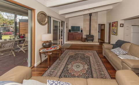 The Tudor House - New South Wales Tourism  6