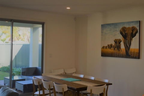 Eastern Breeze - New South Wales Tourism  4