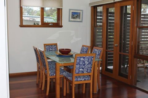 \'Point Break\' Your Waterfront Break At The Point - New South Wales Tourism  7