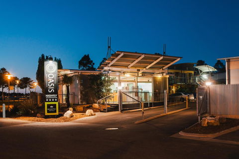 Majestic Oasis Apartments - New South Wales Tourism  1