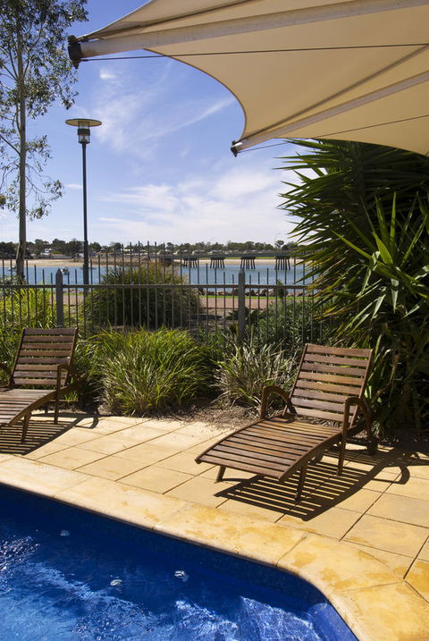 Majestic Oasis Apartments - New South Wales Tourism  13