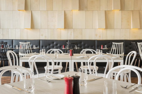 Ibis Adelaide - New South Wales Tourism  19