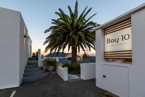 Bay 10 - Suites And Apartments - New South Wales Tourism  21