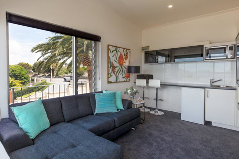 Bay 10 - Suites And Apartments - New South Wales Tourism  6