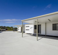 Rocks Retreat Cabin - Dolphin - New South Wales Tourism 