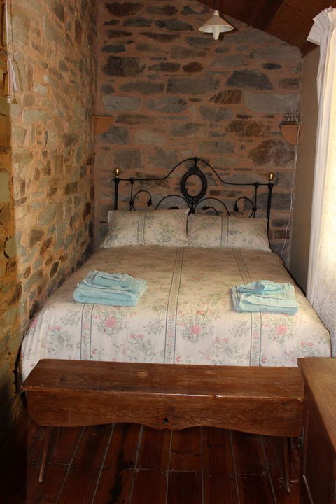 Hillside Cottage - New South Wales Tourism  3