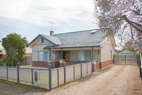 29 Jane - New South Wales Tourism  9