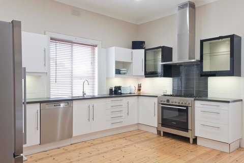 29 Jane - New South Wales Tourism  8