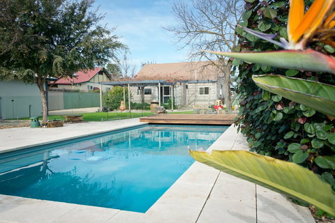 29 Jane - New South Wales Tourism  1