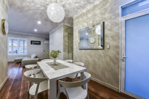 Aloha Central Luxury Apartments - New South Wales Tourism  9